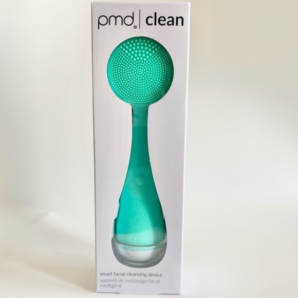 PMD CLEAN Smart Facial Cleansing Device - Picture 2 of 3